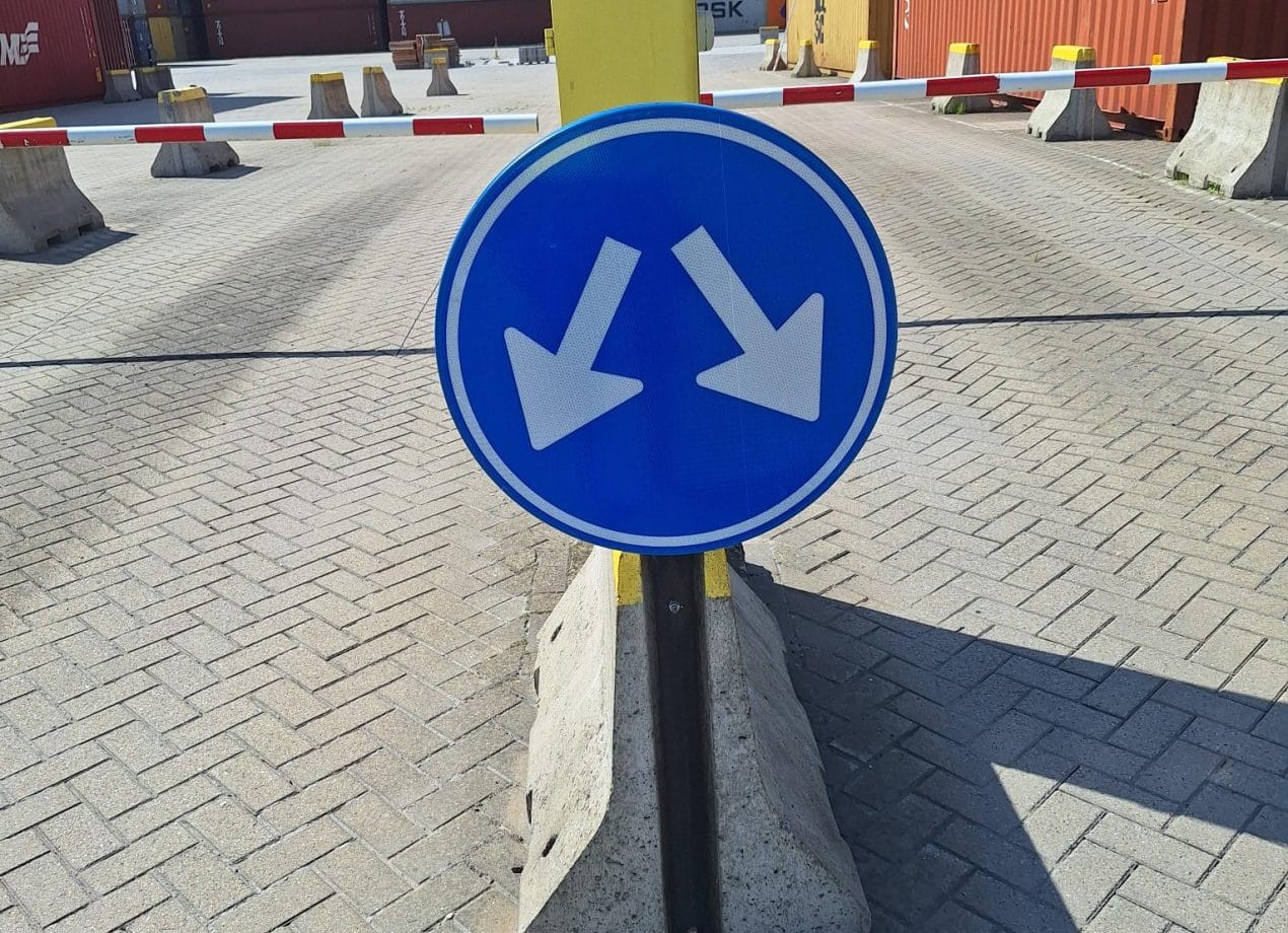 VerheesPlus reclame verkeersbord