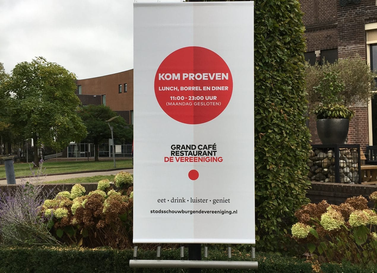 VerheesPlus reclame spandoek