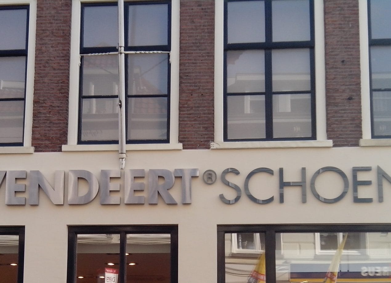 VerheesPlus reclame 3D doosletters