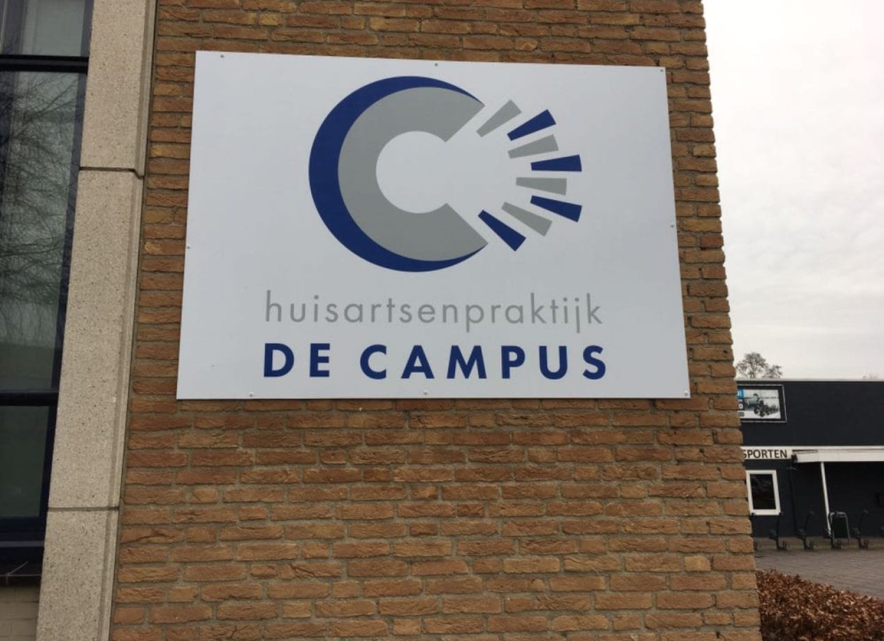 VerheesPlus reclame gevelbord