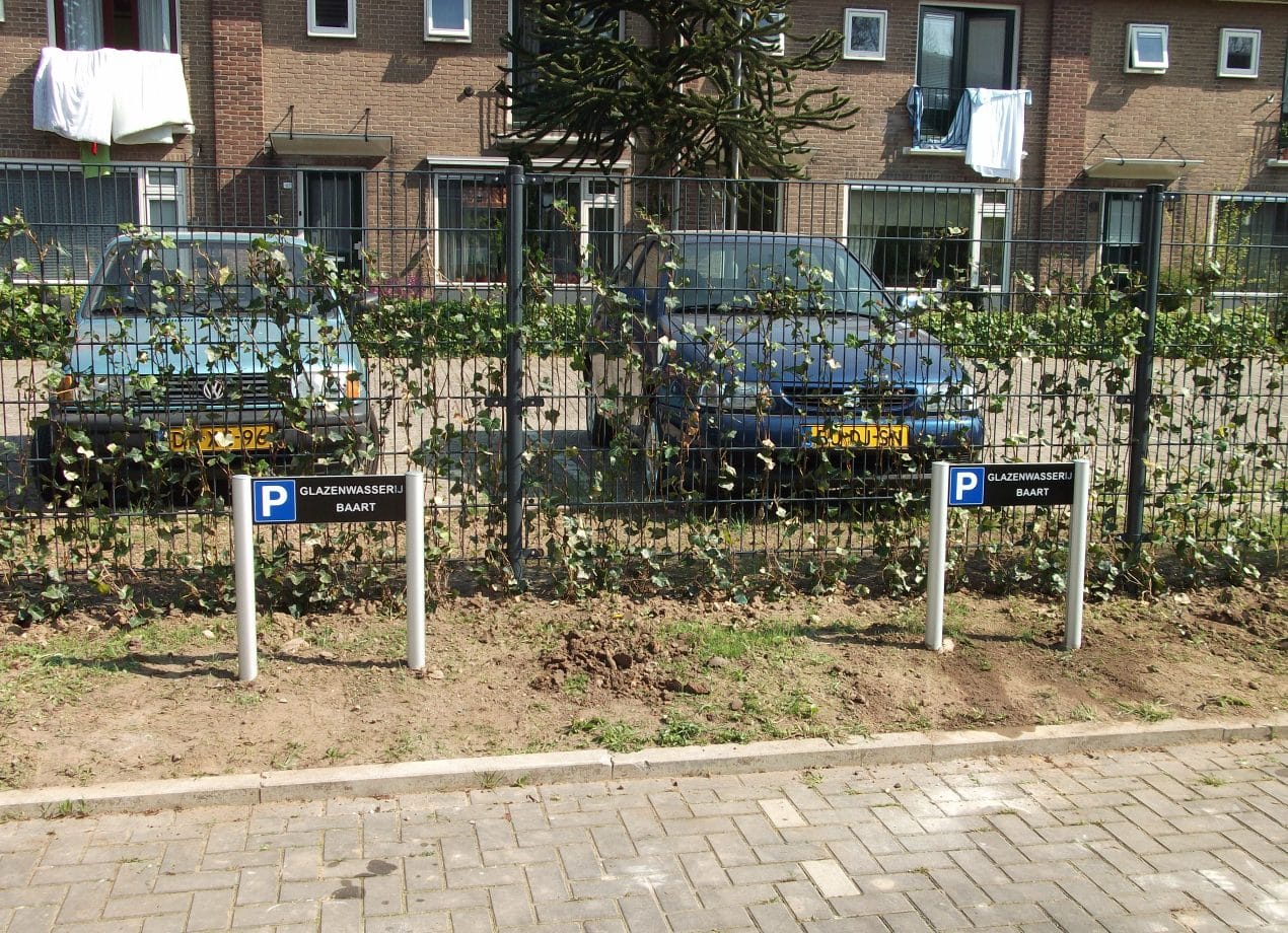 VerheesPlus reclame parkeerborden